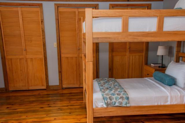 Anthony'S Key Resort Sandy Bay Bagian luar foto