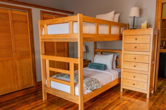 Anthony'S Key Resort Sandy Bay Bagian luar foto